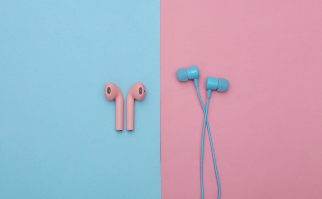 Wired Earphones vs Wireless Earbuds